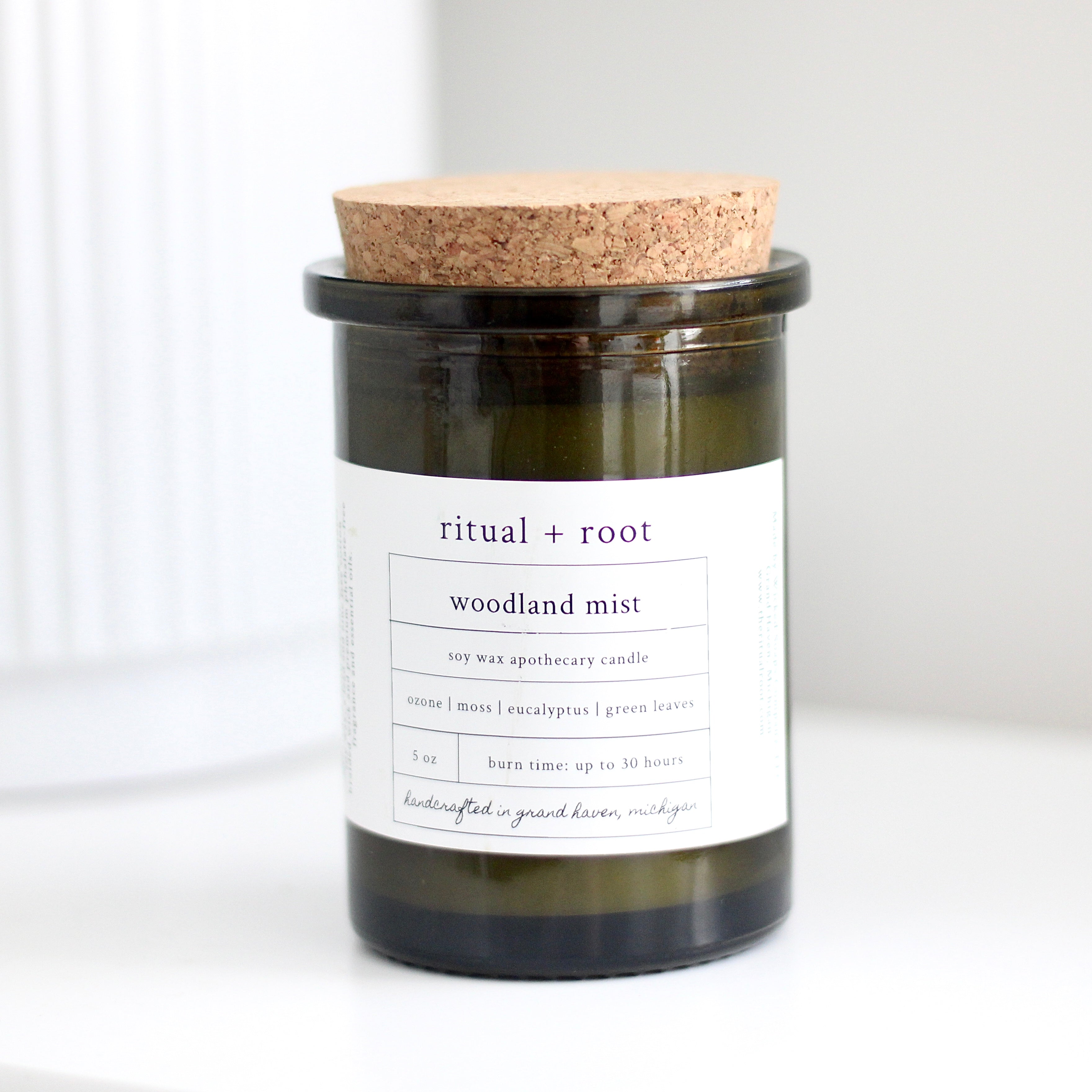 Woodland Mist Round Apothecary Candle